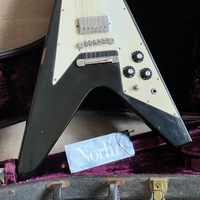 Gibson Flying V 1975 – Ebony – 100% Original – No Breaks – OHSC & Case Key image 8