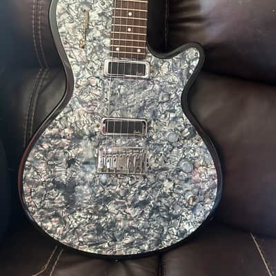 Godin Radiator image 4