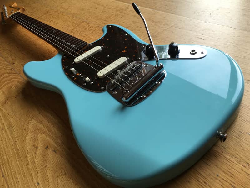 Fender Mustang '69 Reissue MIJ Sonic Blue | Reverb