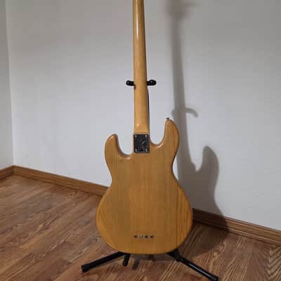 Peavey T-40 Bass Guitar image 9
