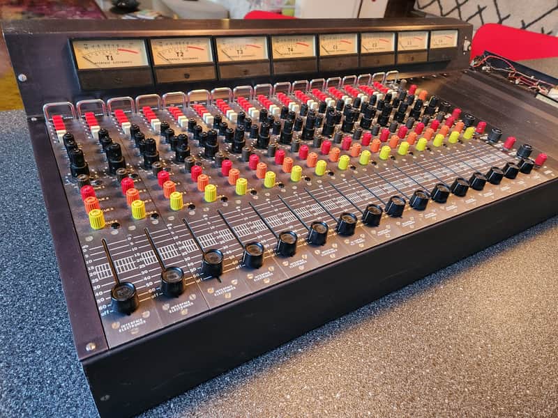 Interface Electronics Lou Stevenson Mixer 104D 16x4x2  1978  Analog imagen 1