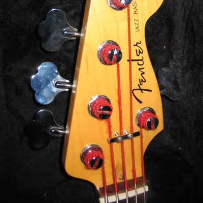 Fender Deluxe 24 Jazz Bass Quilted Maple image 3