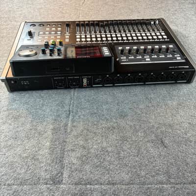 TASCAM DP-24SD 24-track Digital Portastudio 2015 - Present - Black image 4