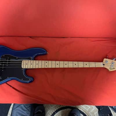 Fender Deluxe Active Precision Bass with Maple Fretboard 2020 - 2021 - Sapphire Blue Transparent image 1