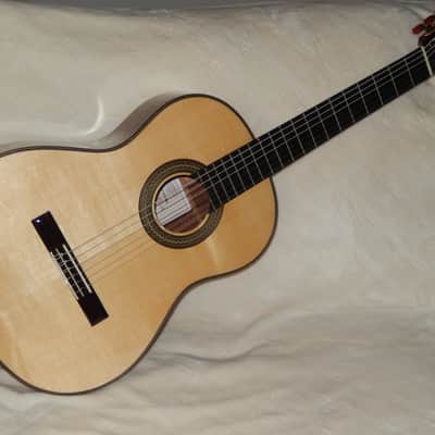 MAGICAL "EL VITO" CONCERT JS - HAND MADE - HIGH CLASS CLASSICAL GUITAR - SPRUCE/LATIN AMERICA ROSEWOOD image 12