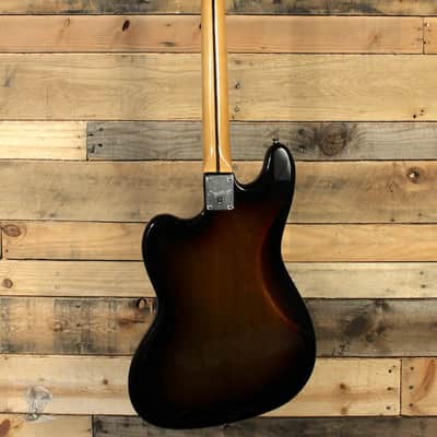 Squier Classic Vibe Bass VI 3-Color Sunburst image 5