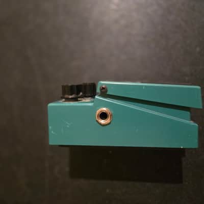 Boss TR-2 Tremolo (Silver Label) 1997 - Present - Green image 4
