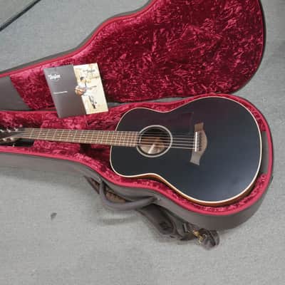 Taylor GTe Blacktop 2022 - Blacktop Walnut back DEMO image 2