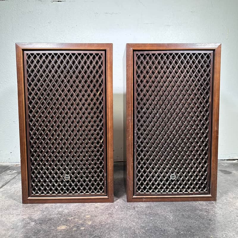 Vintage Pair of Sansui SP-200 3-Way Floor Speakers SP200 image 1