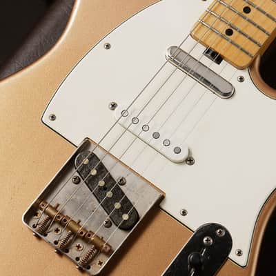 Shabat Guitars LION Fire Mist Gold NAMM2025 Showpiece image 3