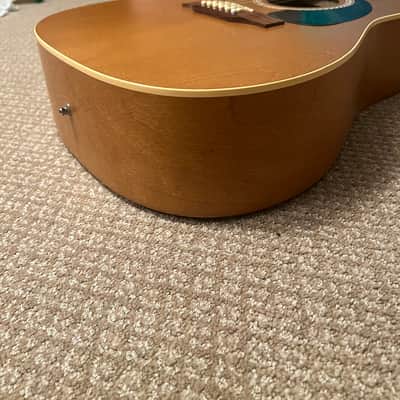 Art & Lutherie Wild Cherry Satin Lacquer with T-60 travilite quality case image 14