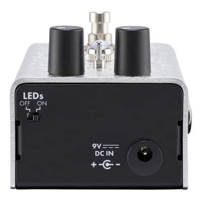 Fender Level Set Buffer Pedal Bundle with Fender Instrument Cable and 24 Picks image 11