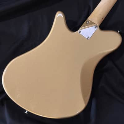 OOPEGG Standard Collection Trailbreaker Mark-1 "Prototype" H-S-S w. G5 Vibrato / Shoreline Gold image 4
