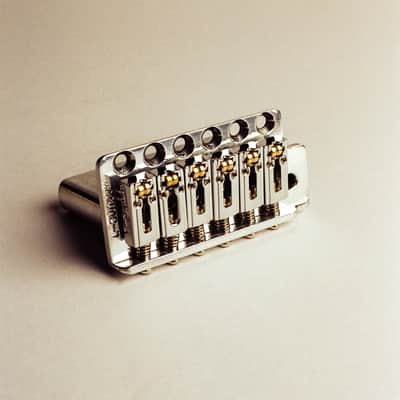 L Guitar Glide PRO Tremolo Bridge with Claw Lock Resonator image 8