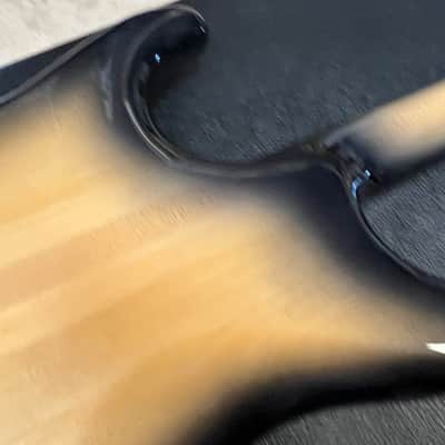 Alembic Elan 4 string Neck thru Bass image 10