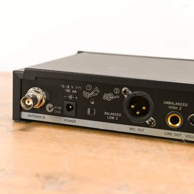 Shure SLX4 Wireless Receiver - R5 Band: 800-820 MHz (NO POWER SUPPLY) CG01003 image 7