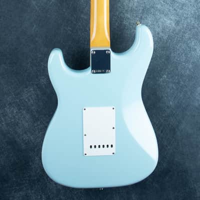 Fender Vintera III Early 60 Strat Rosewood Sonic Blue MX25165777 image 4