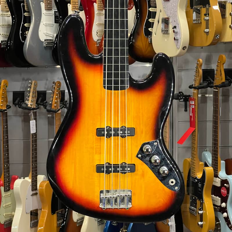 Squier Vintage Modified Jazz Bass Fretless | Reverb Canada