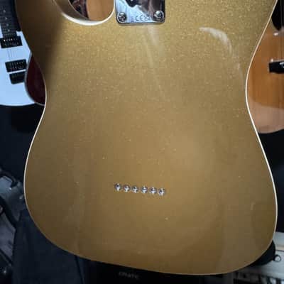 Squier Paranormal Custom Nashville Stratocaster with Laurel Fretboard 2023 - Present - Aztec Gold image 3