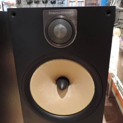 B&W (Bowers & Wilkins) 683 S2 Floorstanding Speakers with Grilles, Bases, and Manual image 2
