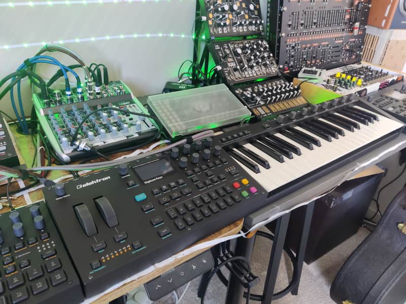 Elektron Digitone Keys 37-key Digital FM Synthesizer