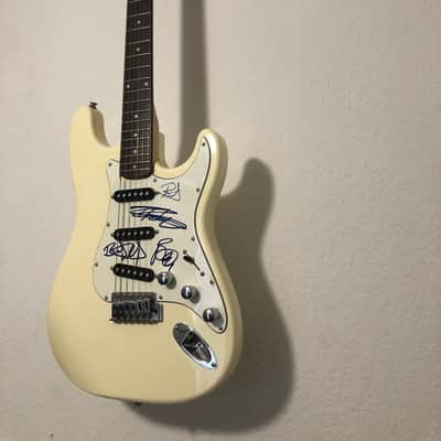 Focus by Kramer 111s SIGNED BY POISON BAND MEMBERS image 2