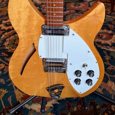 Rickenbacker 330/12 1967 - Mapleglo image 3