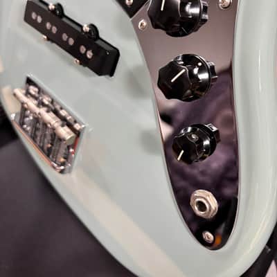 Fender American Professional Jazz Bass LOADED BODY 2020 - Sonic Grey image 11