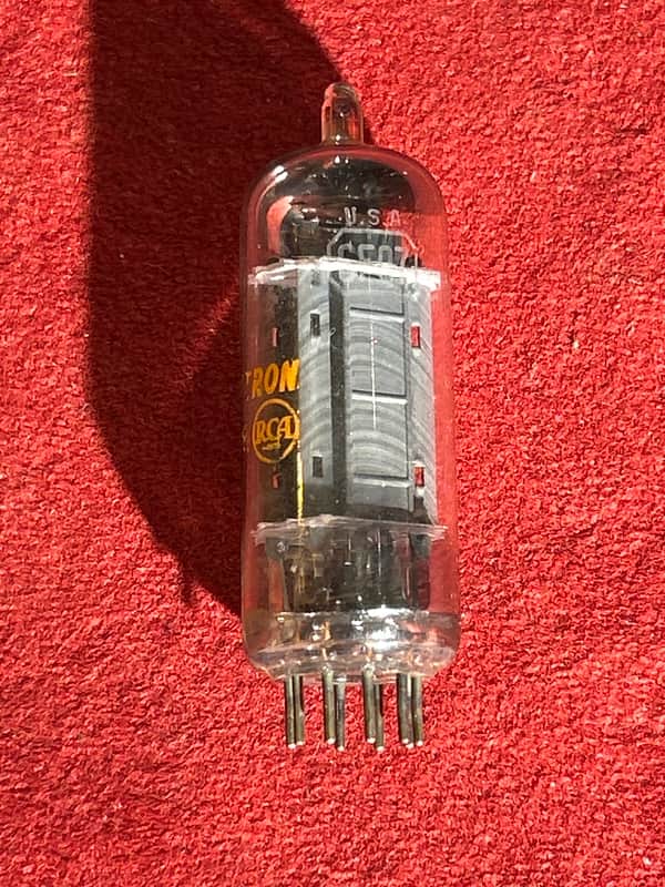 RCA (Single) Vintage 6CG7/6FQ7 Amplifier Electron Vacuum Tube 1960s - Clear Glass / Red Letter image 1