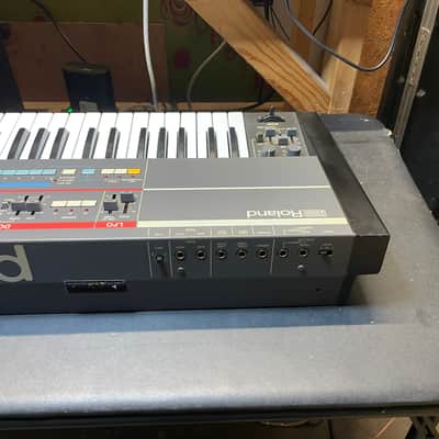 Roland Juno-106 61-Key Programmable Polyphonic Synthesizer image 11
