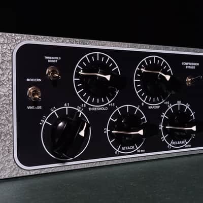 G SSL Type 4000 Custom Stereo Compressor MKII image 2