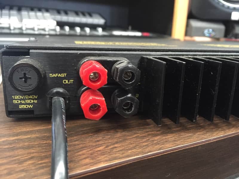 AB PROFESSIONAL SERIES 200 パワーアンプ AB PROFESSIONAL SERIES 200