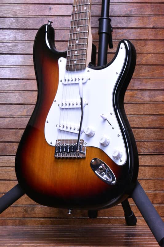 Squier Affinity Stratocaster, 3 Color Sunburst image 1