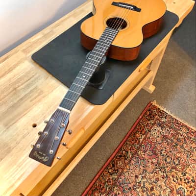2002 Martin OM-18V image 4