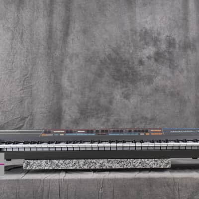 Roland JUNO-106 Programmable Polyphonic Synthesizer in Very Good condition image 2