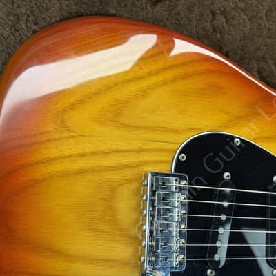 1982 Fender - Stratocaster - Sienna Sunburst - Dan Smith - ID 5370 image 3