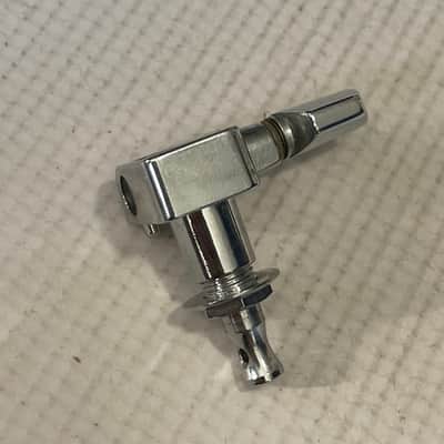 1990's Era USA Fender Logo American Stratocaster Guitar Chrome Staggered Tuners Tuning Pegs 6 In Line image 8