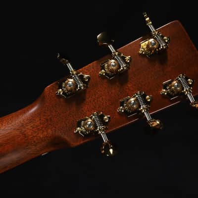 Martin D-18 Modern Deluxe Sitka Spruce VTS Top, Mahogany Back & Sides, Vintage Deluxe Neck, Gloss Finish with Hardshell Gig Case 853 image 8