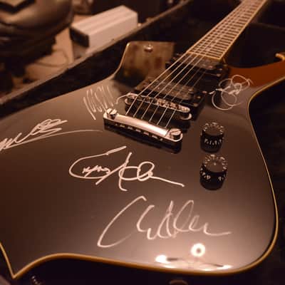 Ibanez Iceman IC 300 Famous Artist SIGNED by Lamb of God ENTIRE Band! IC300 Paul Stanley Kiss Guitar image 7