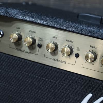 Marshall DSL40CR DSL Series 40-Watt All-Tube 1x12" Guitar Combo Amplifier w/Footswitch image 13