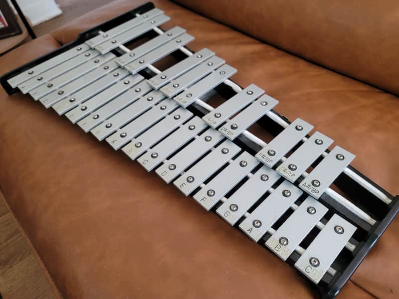 Pearl 30-Key Glockenspiel / Bell Lyra Xylophone w/ Carrying Bag image 1