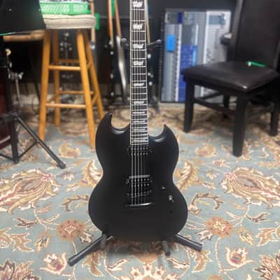ESP LTD Viper-1000 Baritone 2022 - Present - Black Satin image 1