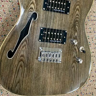 IYV Semi Hollow 2025 - Woodgrain image 9