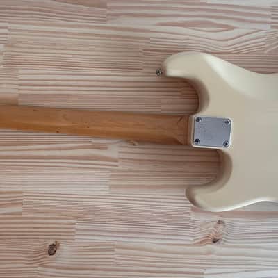 Fender Stratocaster MIJ Made In Japan E serial 1989 Olympic White Rosewood fretboard in Very Good Condition image 12