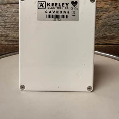 Keeley Caverns Reverb / Delay V2 2017 - Present - White image 3
