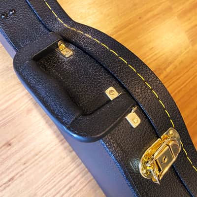 Guitar Hardcase For Stratocaster Style Electric Slim Compact Fitted Shaped & Rugged!  Excellent condition! image 9