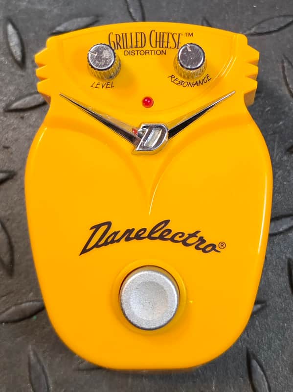 Danelectro Grilled Cheese Resonant Filter Distortion DJ-10 Food