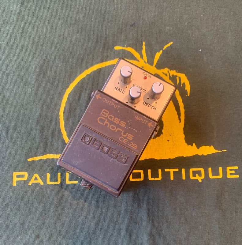Boss CE-2B Bass Chorus (Green Label) | Reverb Canada