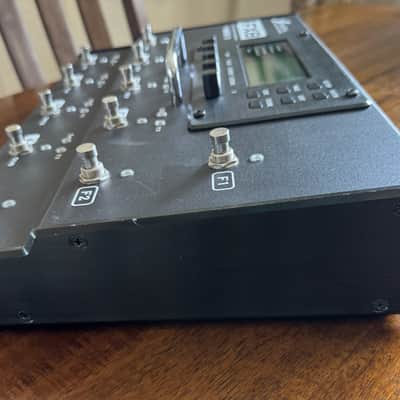 Fractal Audio FX8 Mark II with 2 sets Humbuster Cables image 2