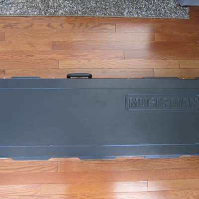 Ernie Ball/Musicman Stingray Classic Active/Passive image 14